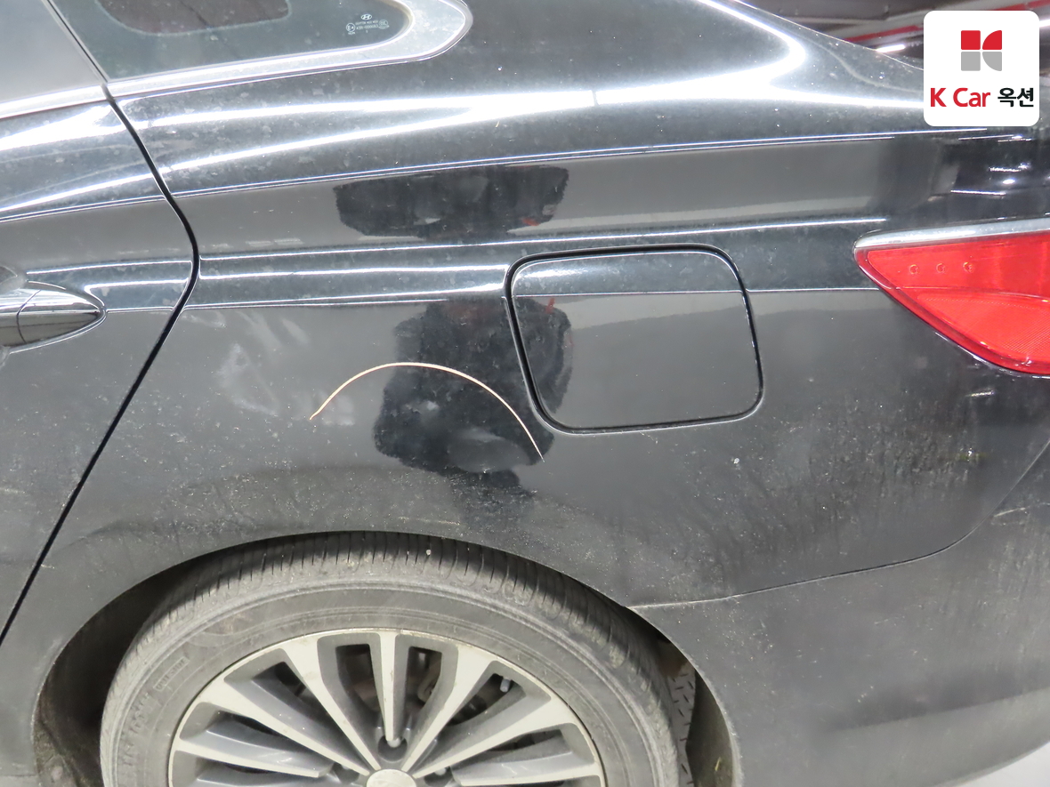 هيونداي أزيرا 2014 - صورة 37