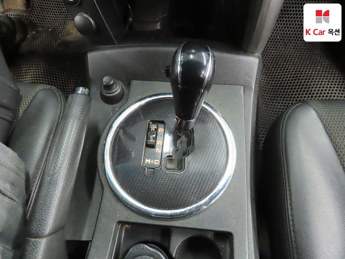 سانج يونج كوراندو سبورت 2012 - صورة 17