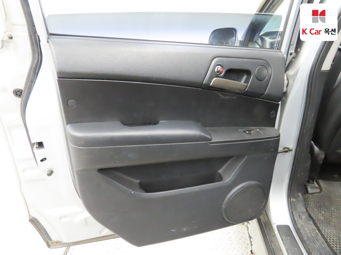 سانج يونج كوراندو سبورت 2012 - صورة 23