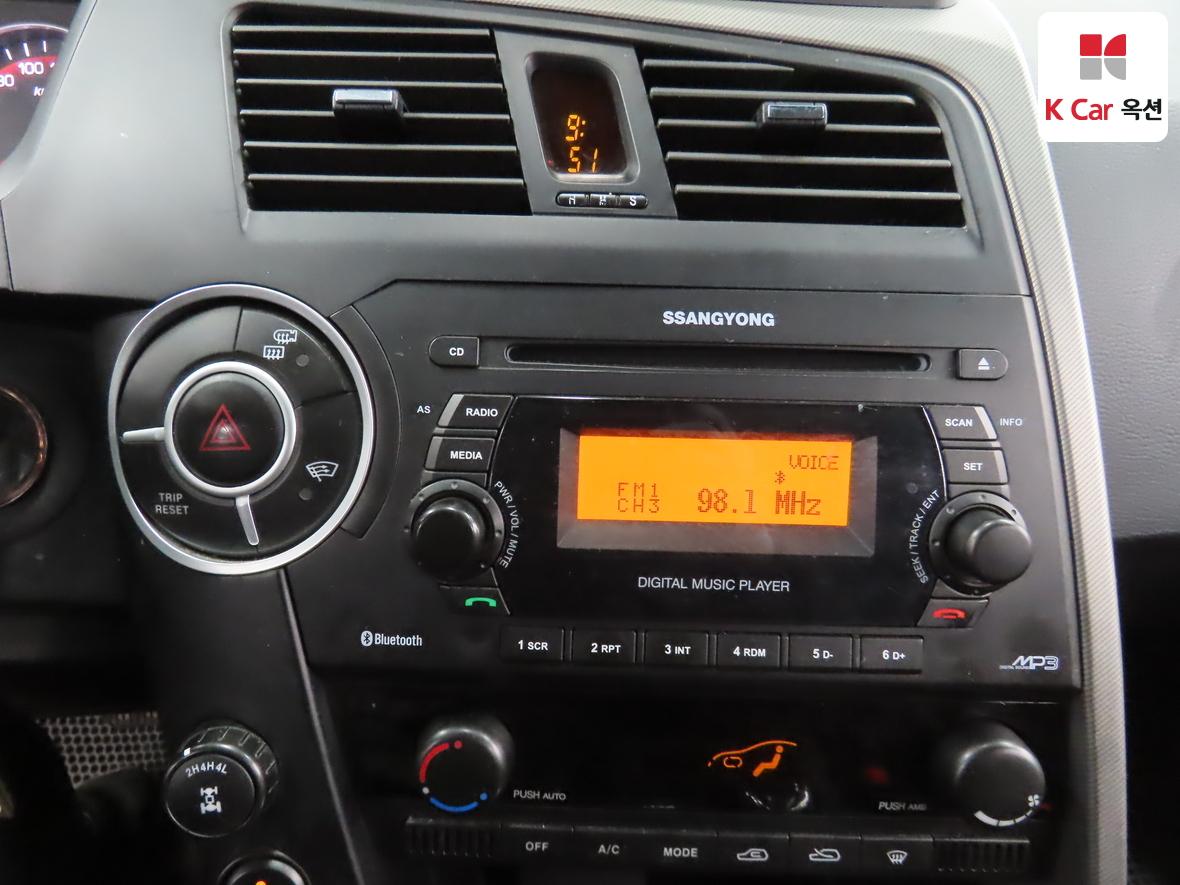 سانج يونج كوراندو سبورت 2012 - صورة 15