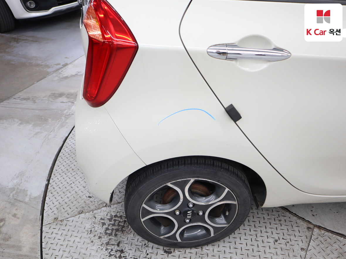 Kia Morning 2012 - Image 38