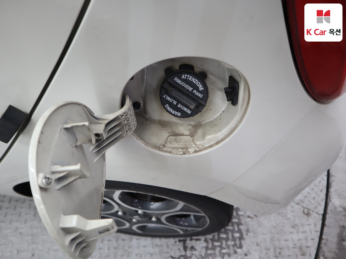 Kia Morning 2012 - Image 24