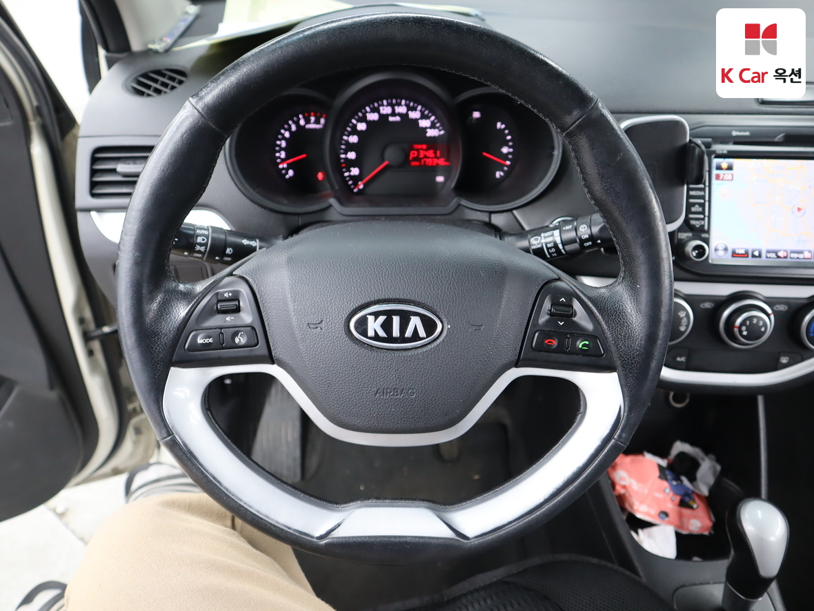 Kia Morning 2012 - Image 10