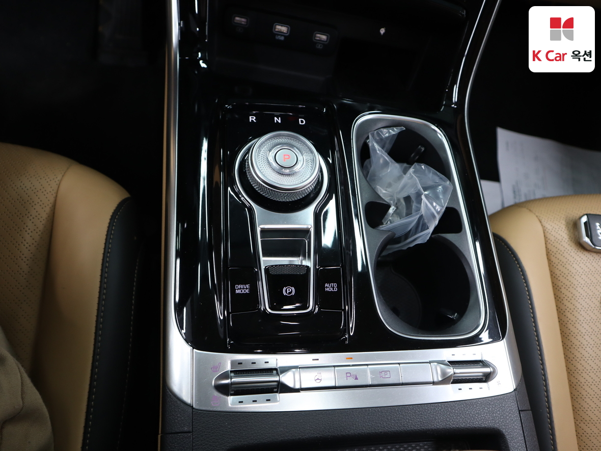 كيا كارنيفال 2023 - صورة 16