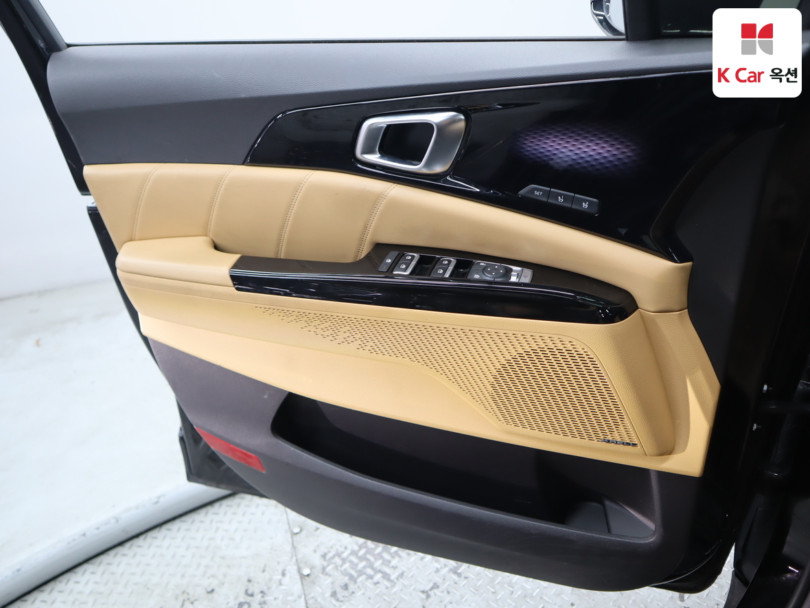 كيا كارنيفال 2023 - صورة 8