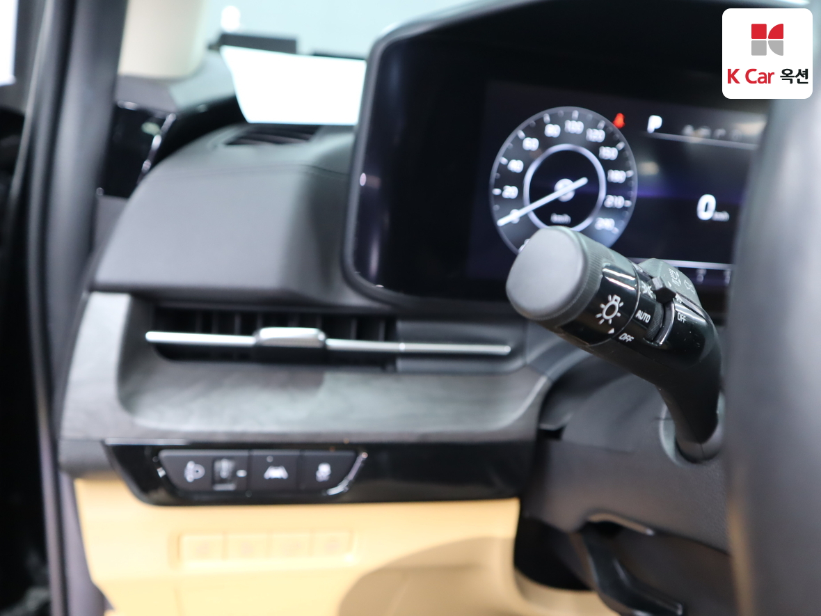 كيا كارنيفال 2023 - صورة 9