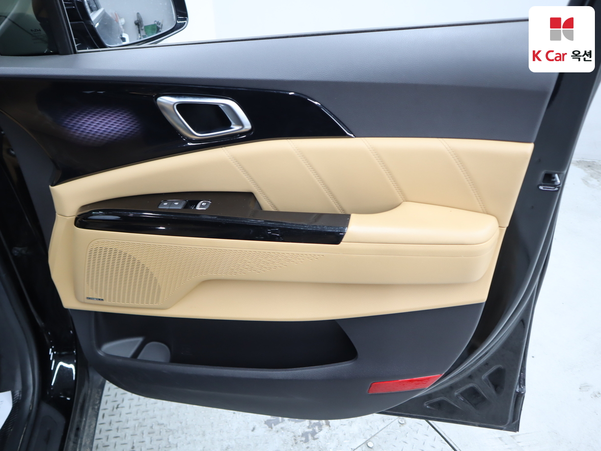 كيا كارنيفال 2023 - صورة 28