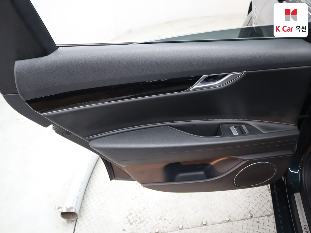 Hyundai Genesis G80 2021 - Image 21