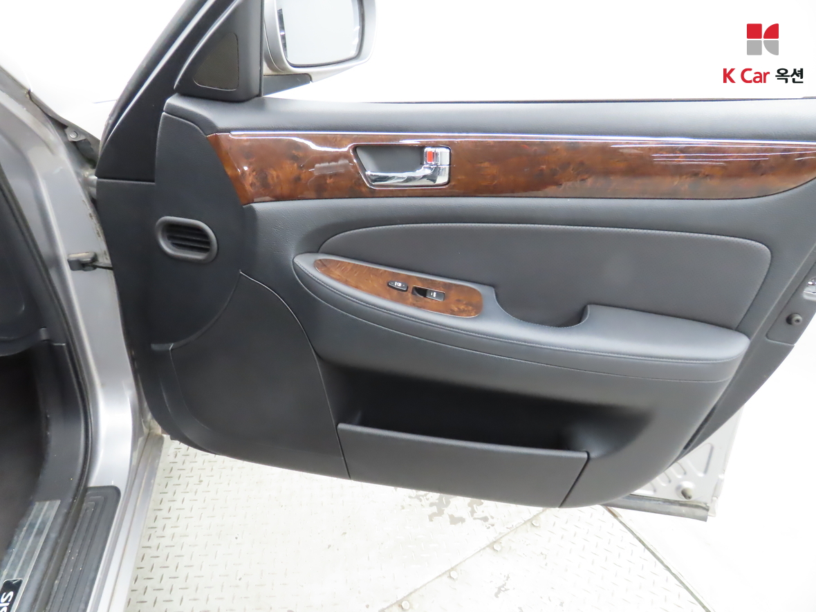 Hyundai Genesis 2008 - Image 27