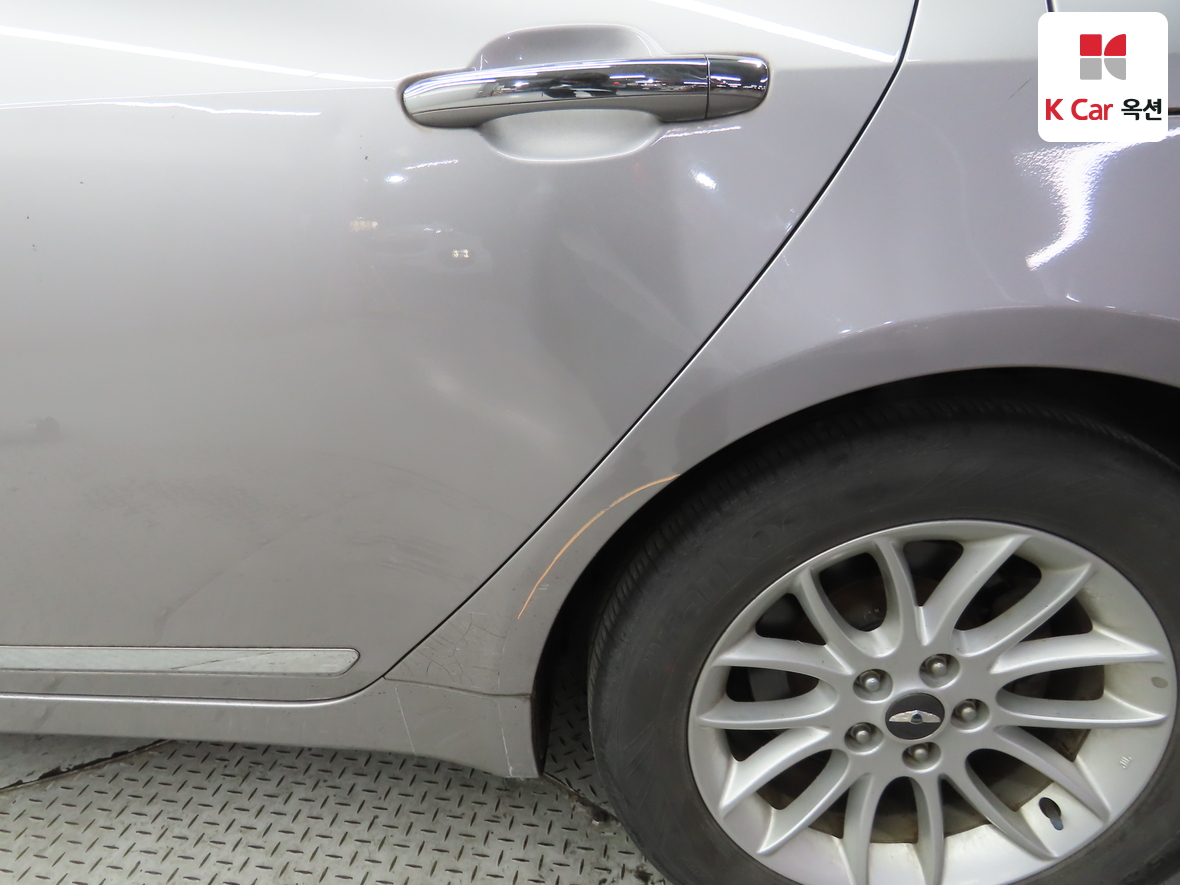 Hyundai Genesis 2008 - Image 37