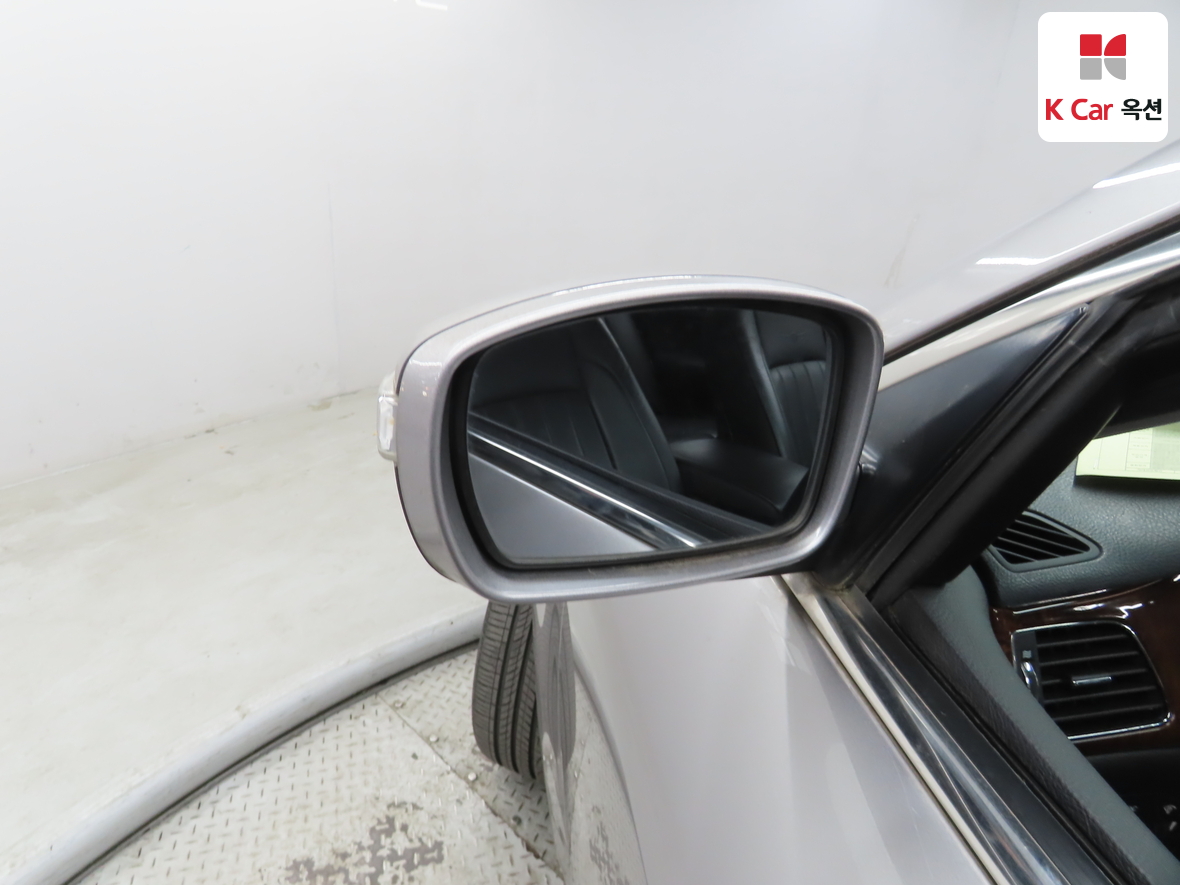 Hyundai Genesis 2008 - Image 20