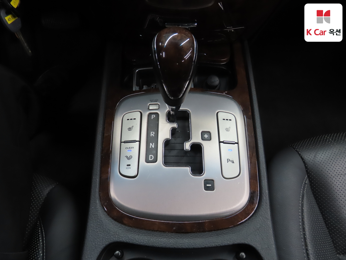 Hyundai Genesis 2008 - Image 15