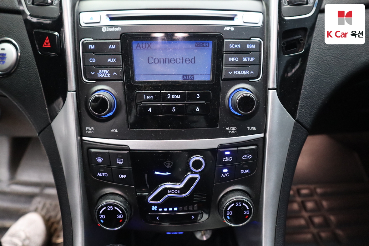 Hyundai Sonata 2010 - Image 14