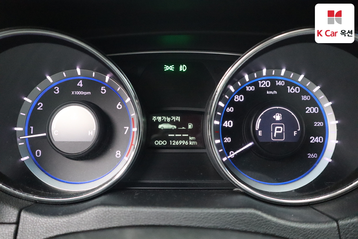 Hyundai Sonata 2010 - Image 5