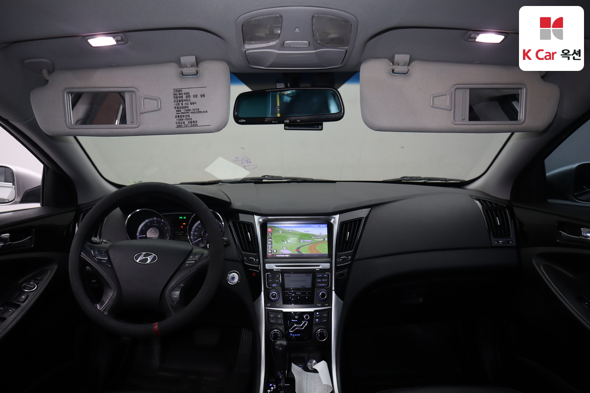 Hyundai Sonata 2010 - Image 3