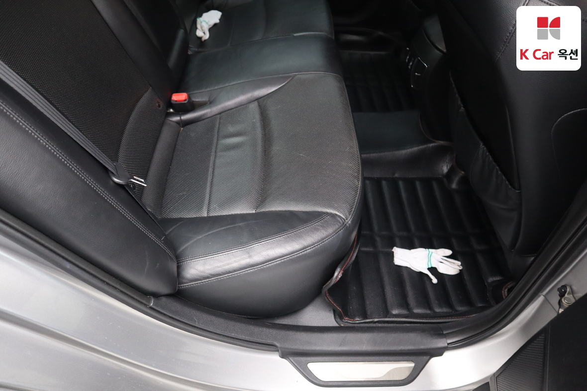 Hyundai Sonata 2010 - Image 26