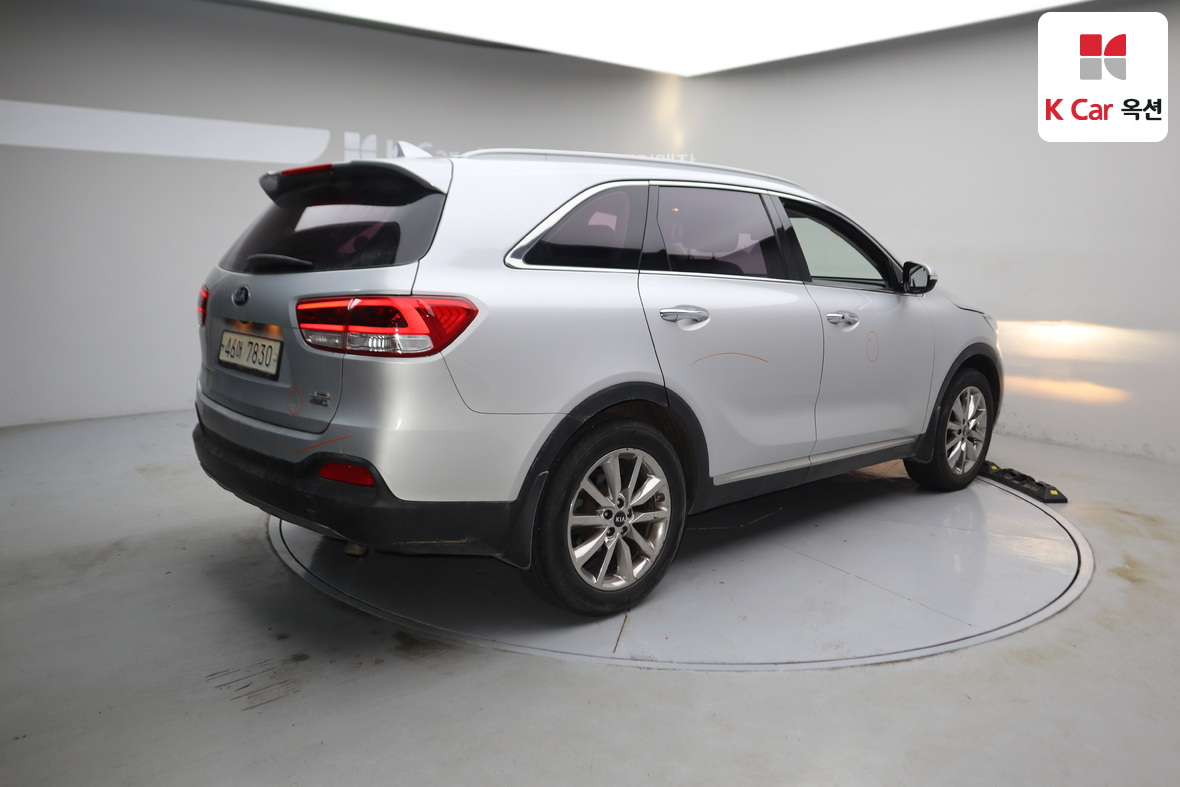 Kia Sorento 2015 - Image 2