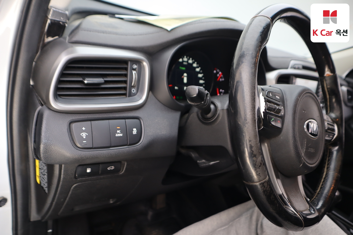 Kia Sorento 2015 - Image 9