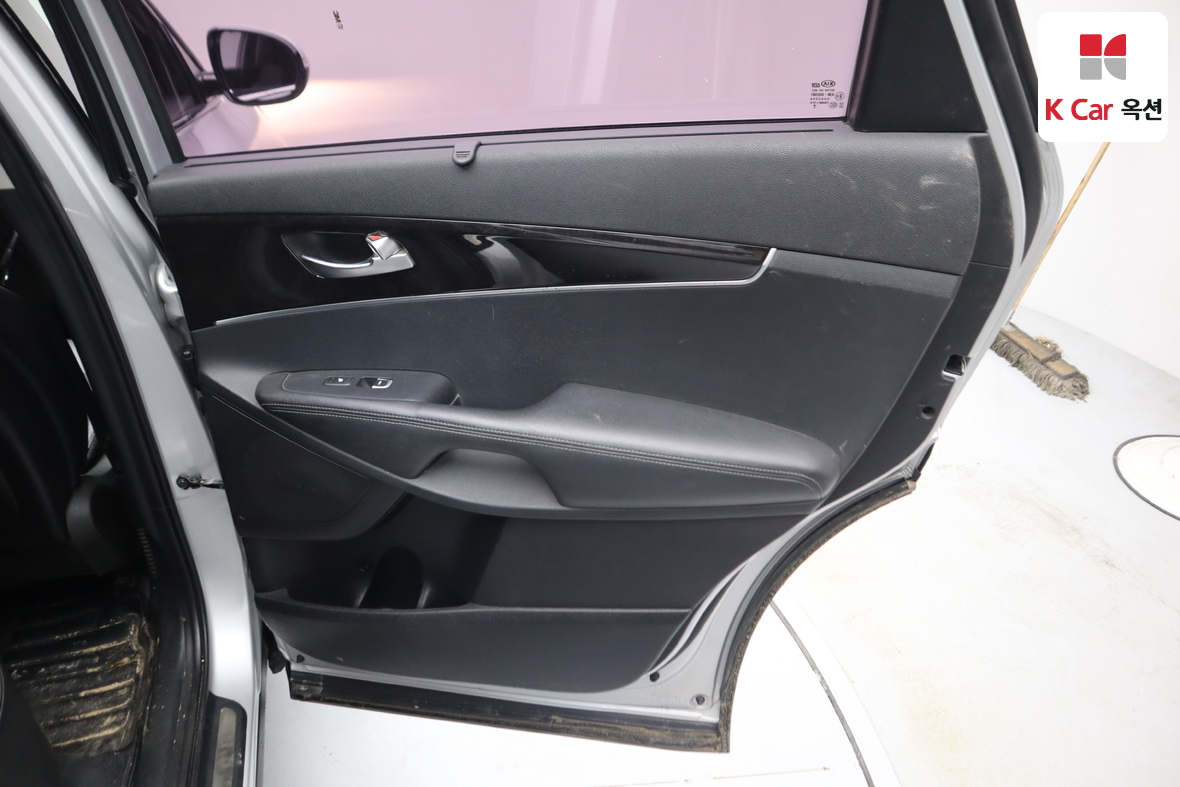 Kia Sorento 2015 - Image 27