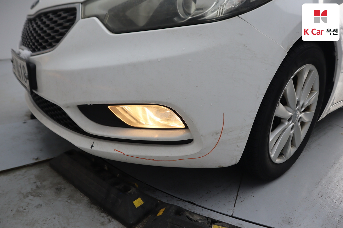 Kia K3 2013 - Image 34