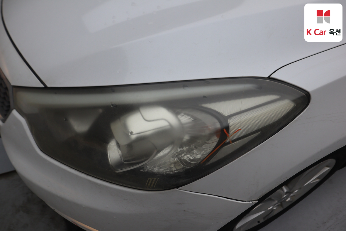 Kia K3 2013 - Image 32