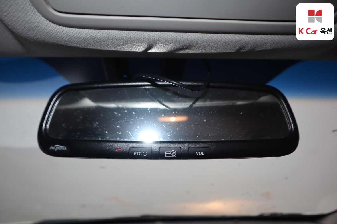 Kia K3 2013 - Image 12