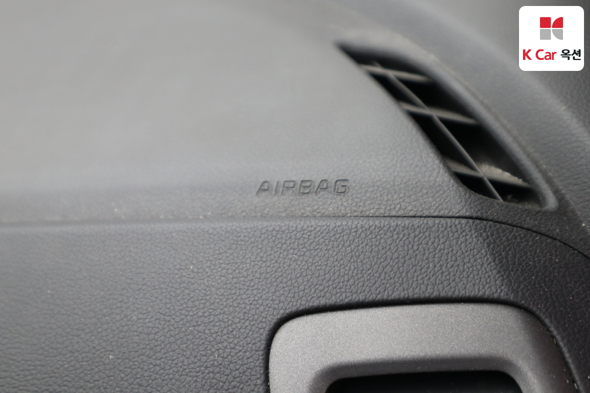 Kia K3 2013 - Image 28