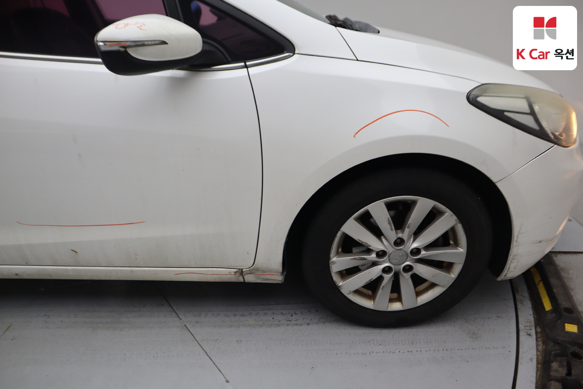 Kia K3 2013 - Image 43