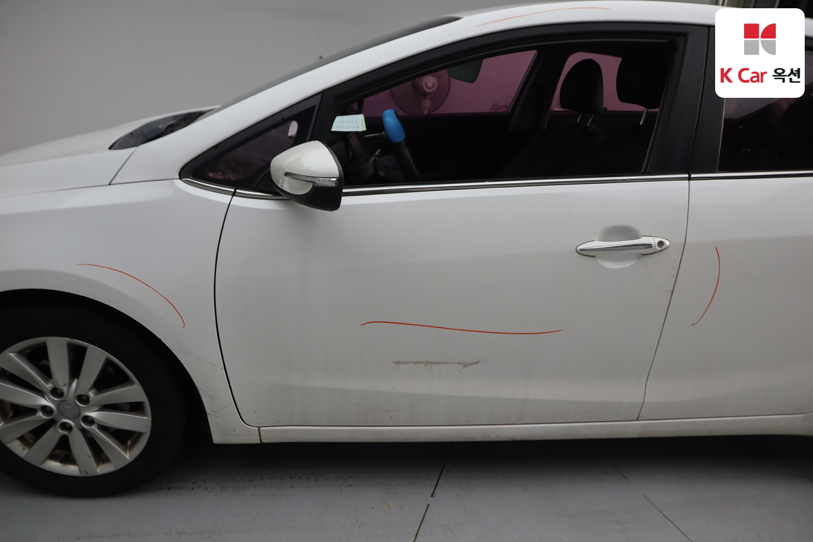 Kia K3 2013 - Image 35