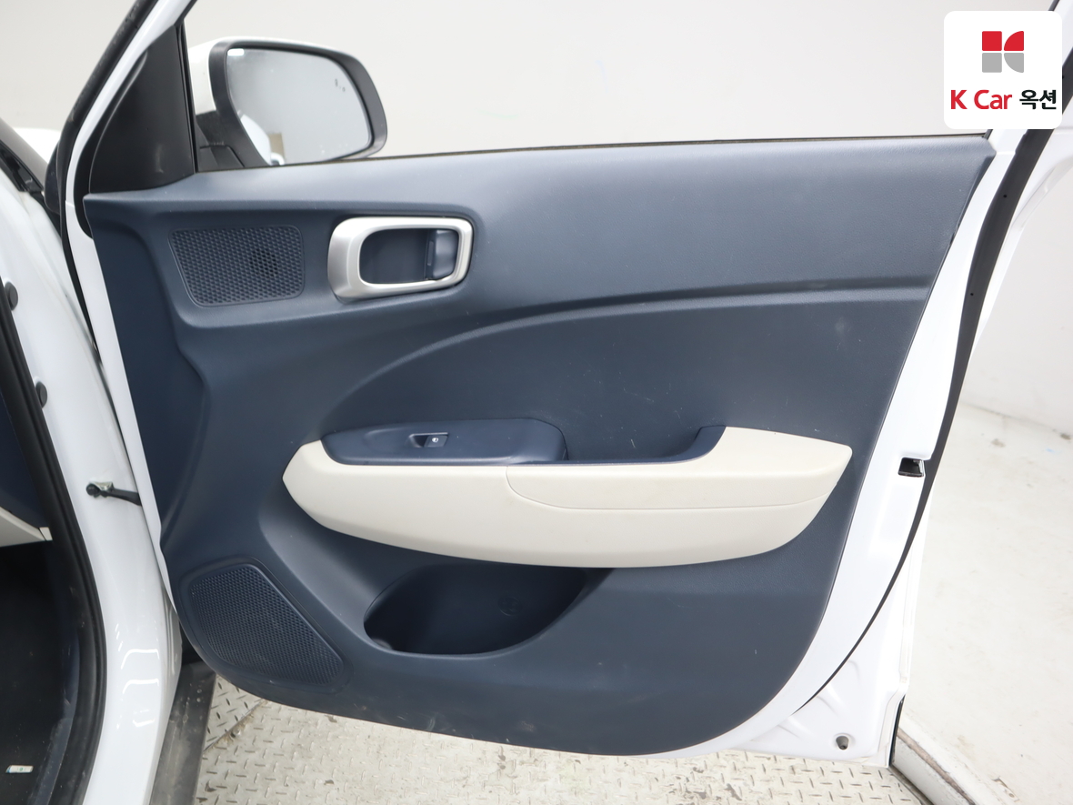 Hyundai Venue 2021 - Image 30