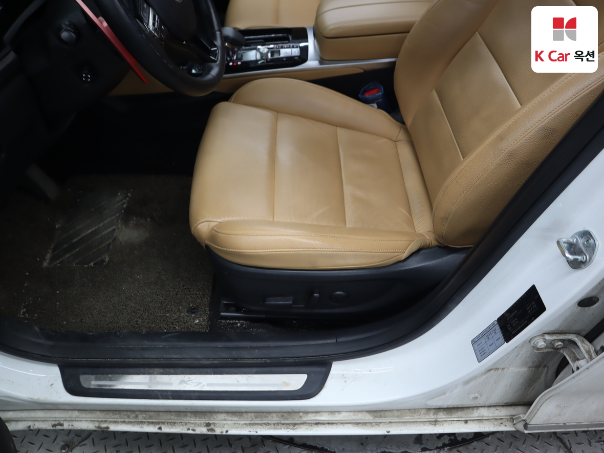 Kia K7 2020 - Image 18