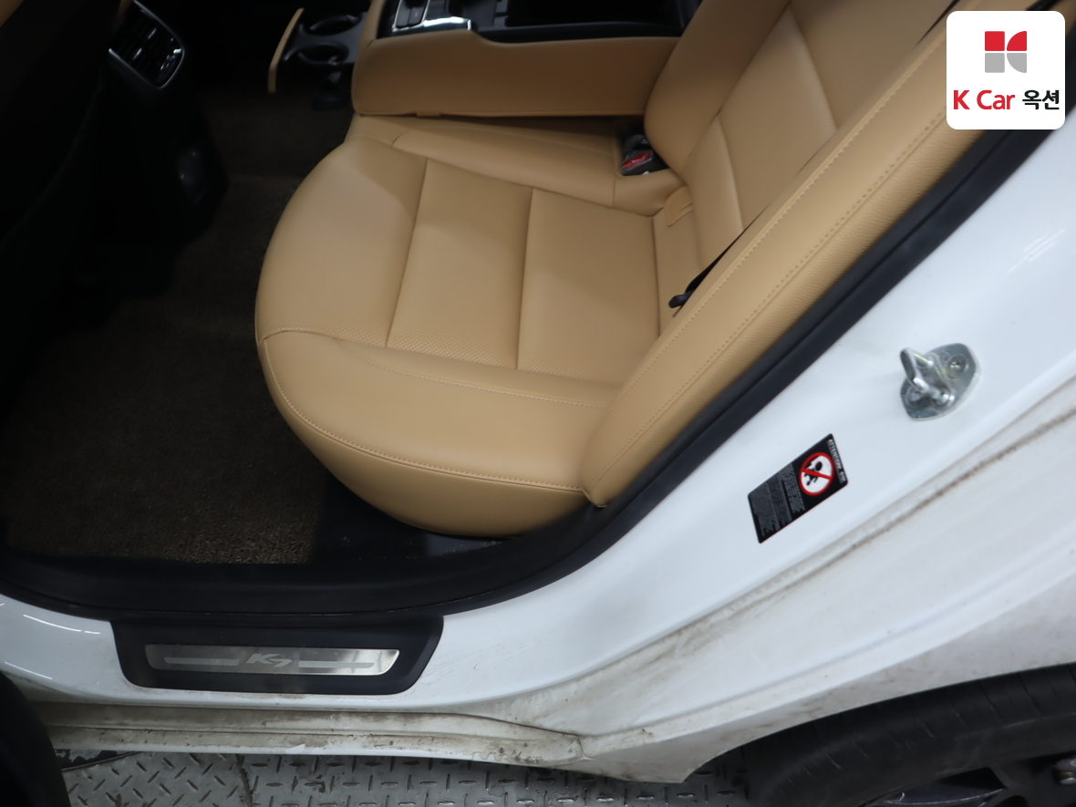 Kia K7 2020 - Image 25