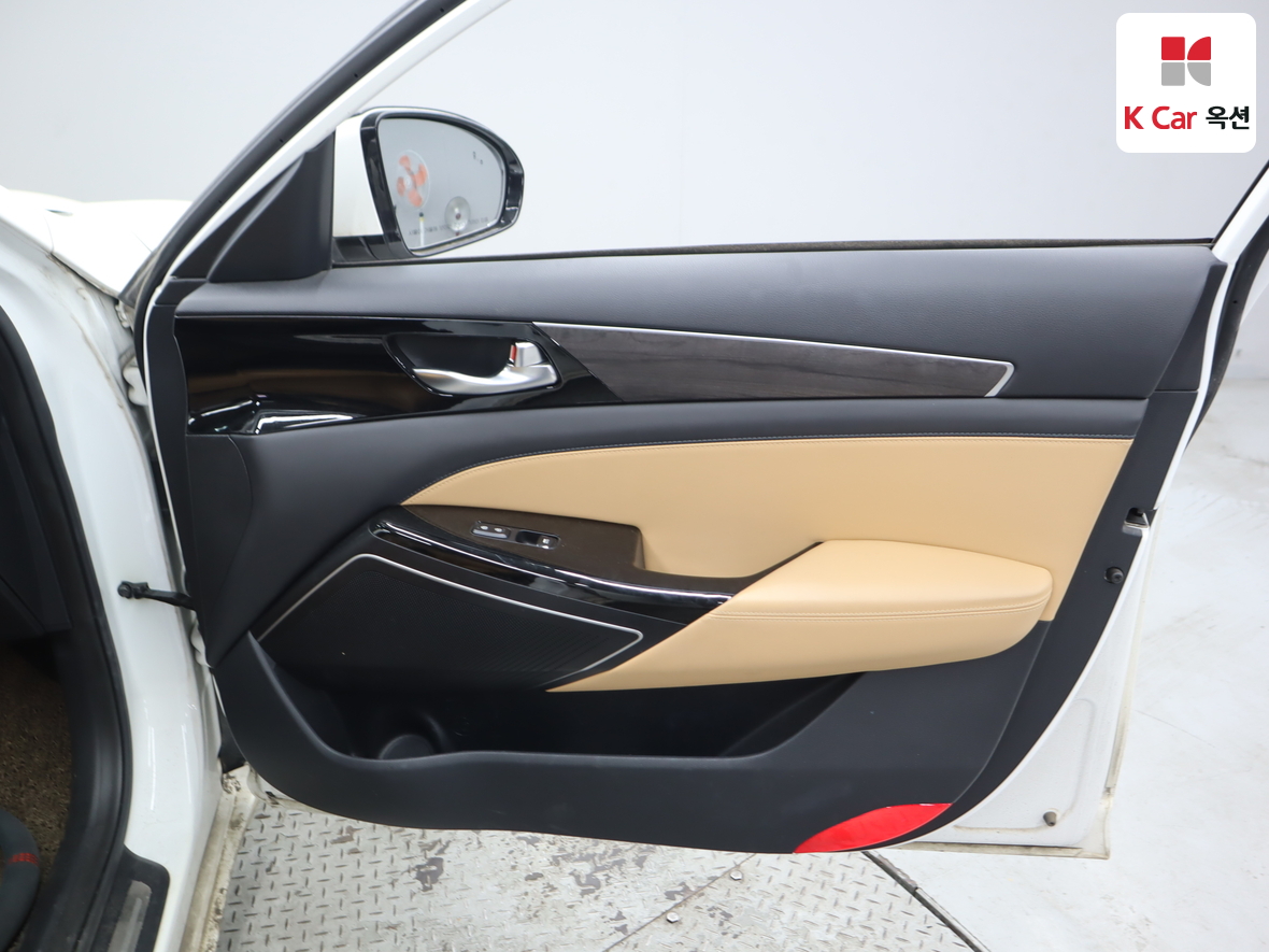 Kia K7 2020 - Image 32