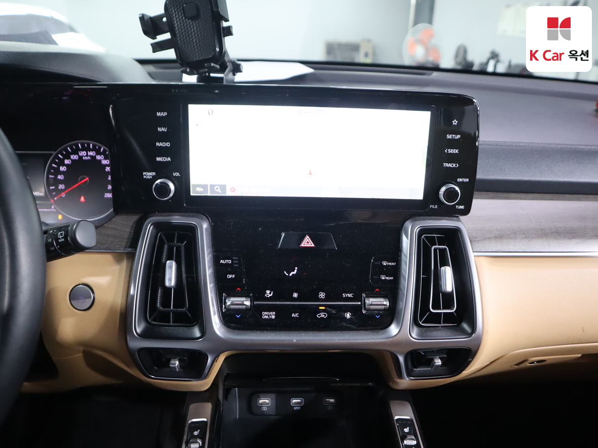 Kia Sorento 2022 - Image 6