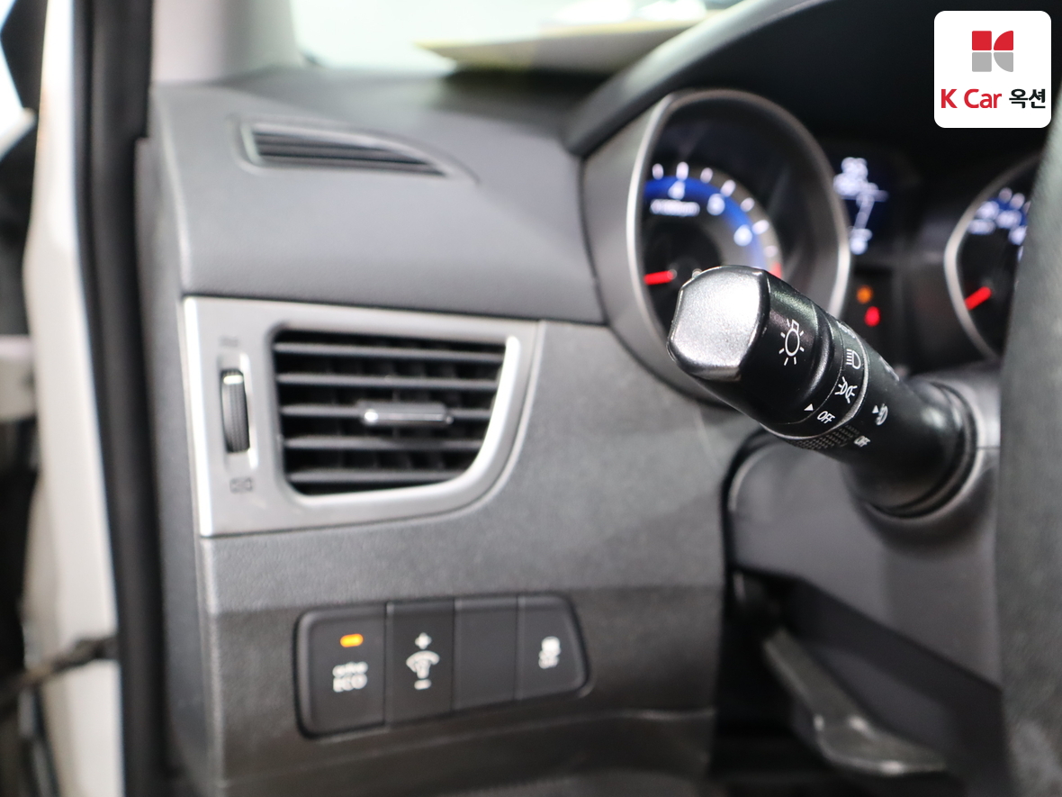 هيونداي إلانترا 2011 - صورة 9