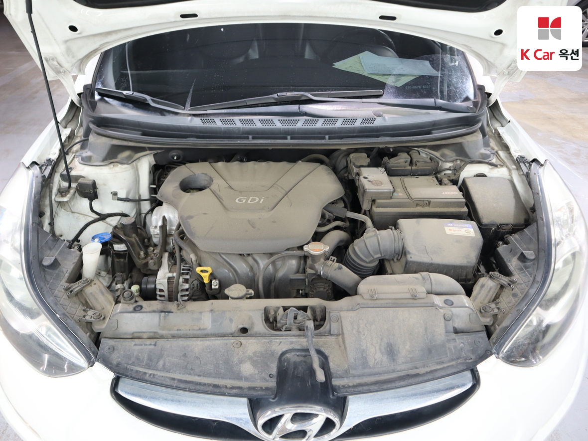 هيونداي إلانترا 2011 - صورة 30