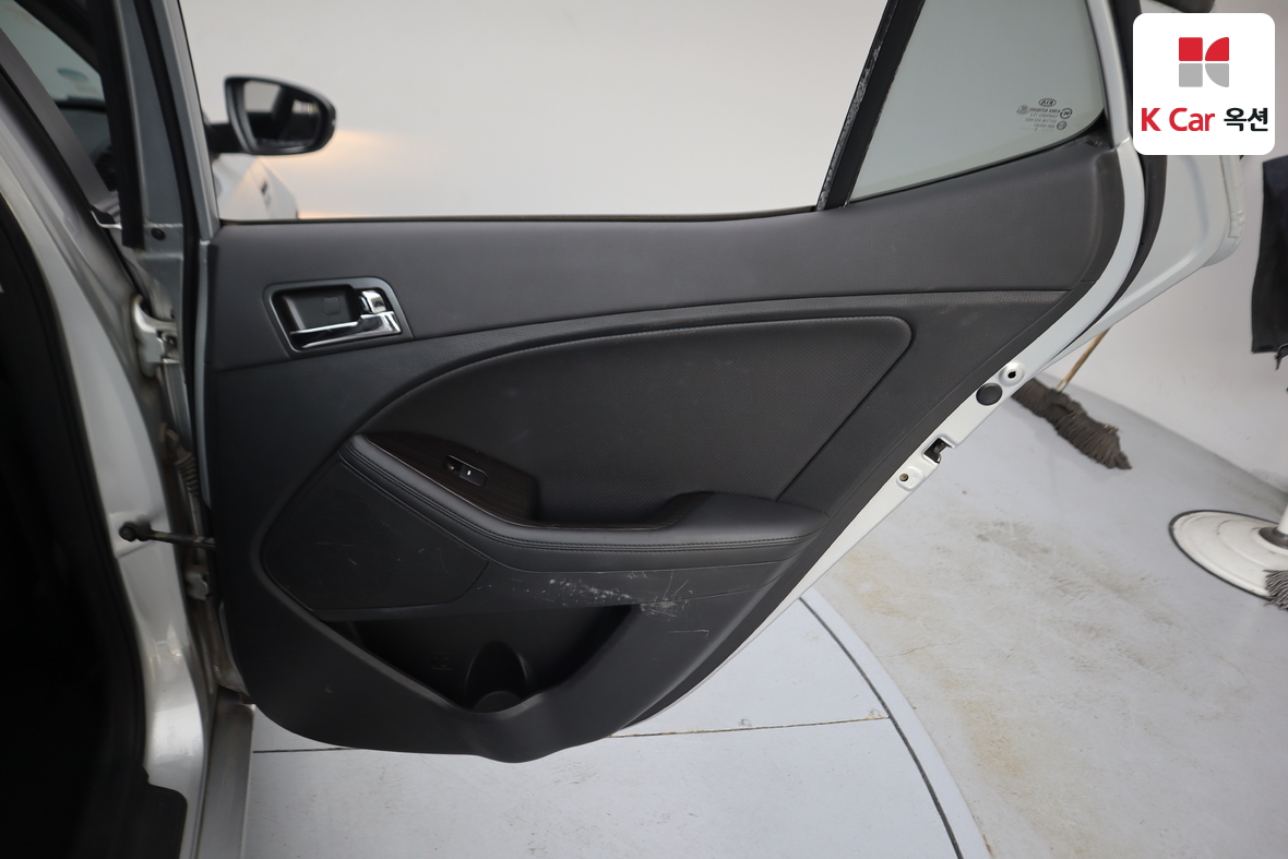 كيا K5 2013 - صورة 24