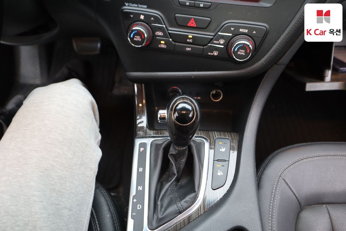 كيا K5 2013 - صورة 15