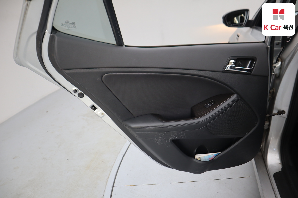 كيا K5 2013 - صورة 20