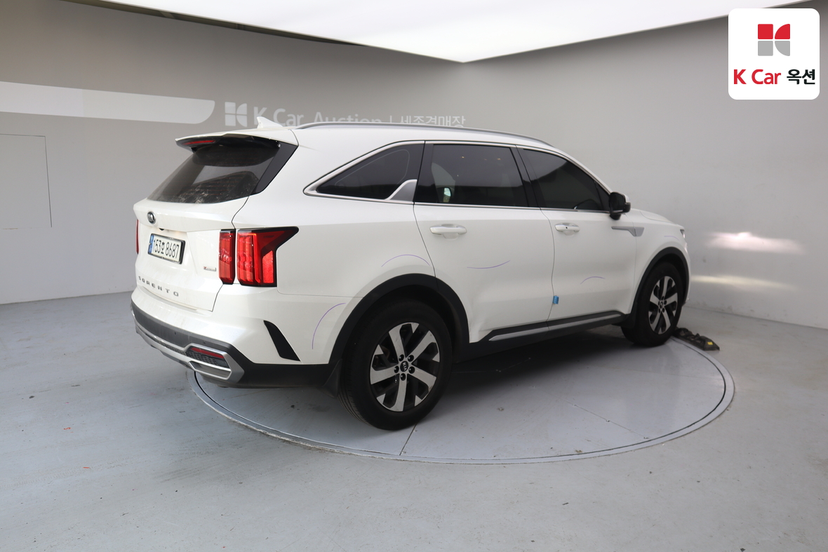 Kia Sorento 2021 - Image 2