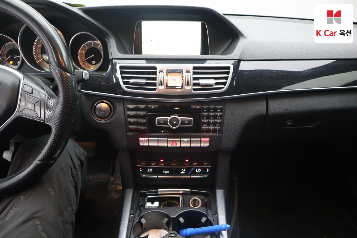 Mercedes-Benz E-Class 2014 - Image 6