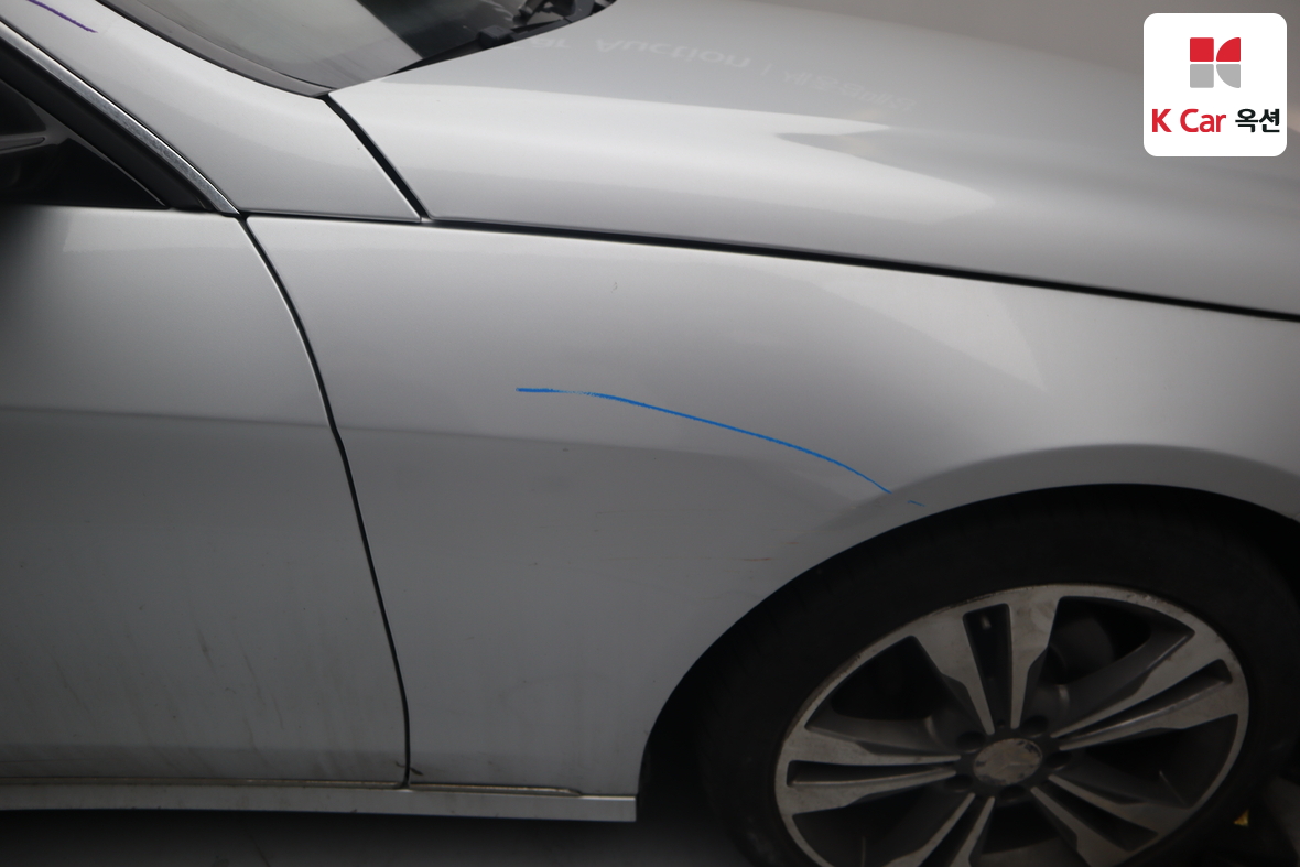 Mercedes-Benz E-Class 2014 - Image 42