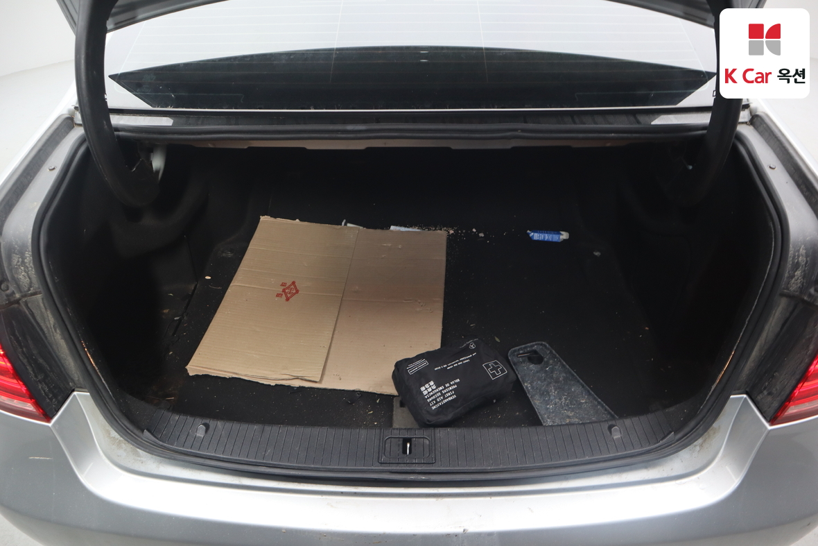 Mercedes-Benz E-Class 2014 - Image 27