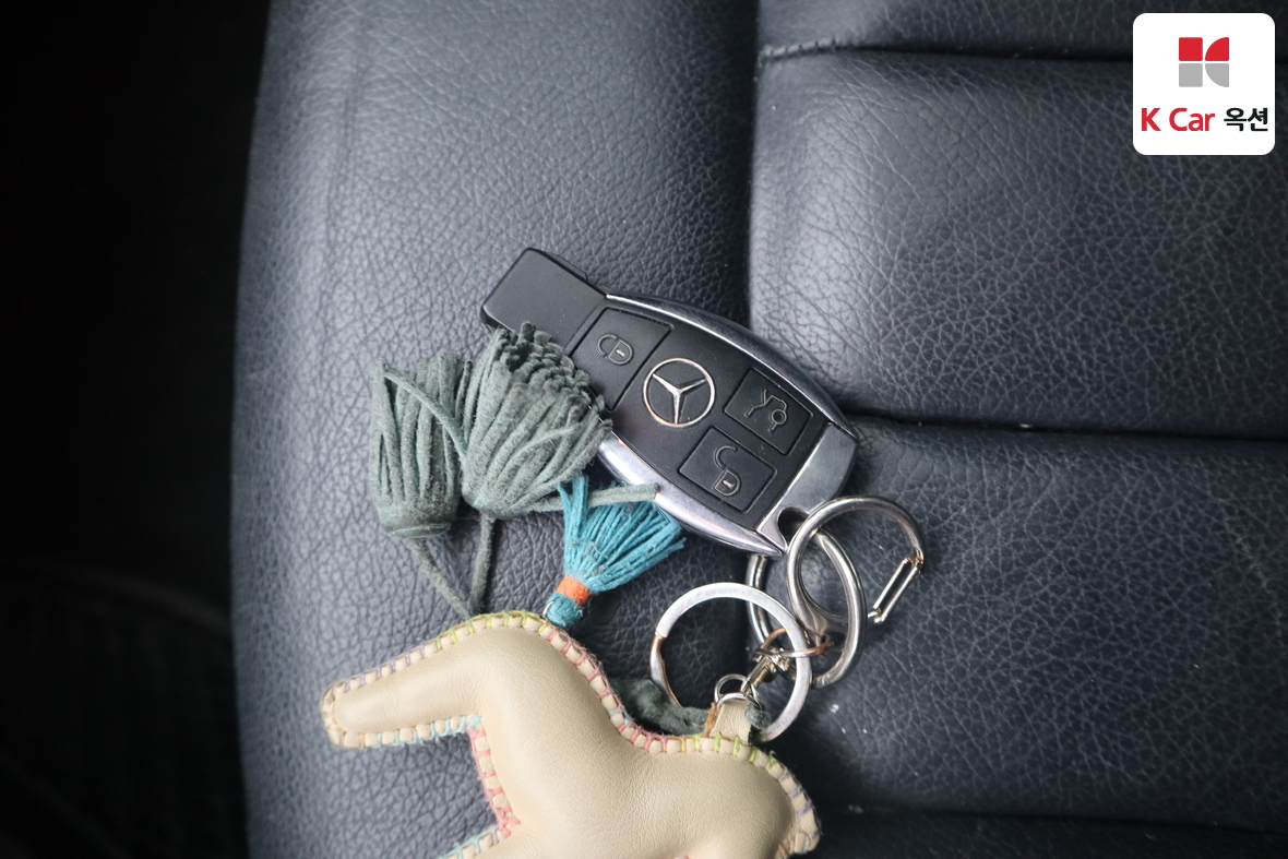 Mercedes-Benz E-Class 2014 - Image 19