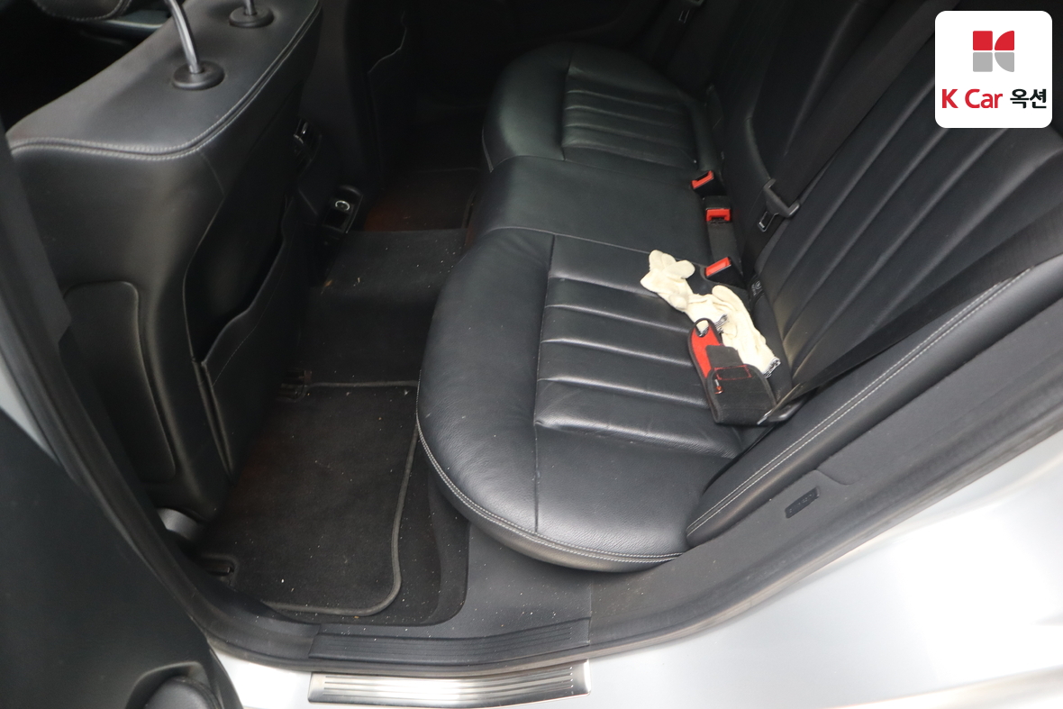 Mercedes-Benz E-Class 2014 - Image 24