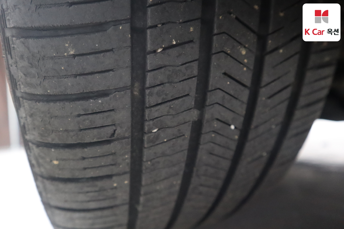 Mercedes-Benz E-Class 2014 - Image 35