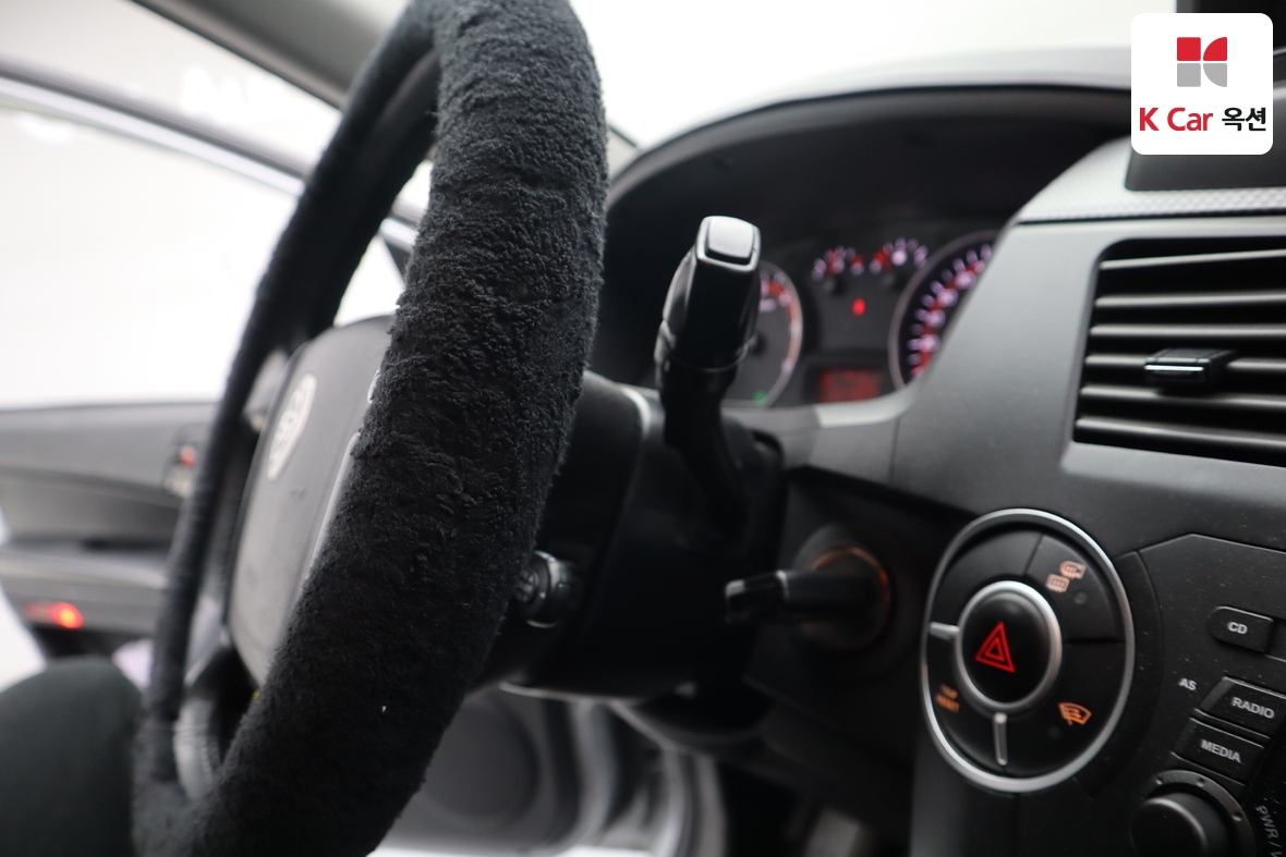 KG Mobility Korando Sports 2015 - Image 11