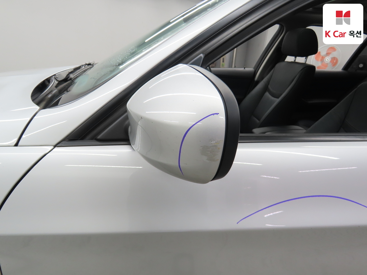 BMW 3 Series 2010 - Image 41