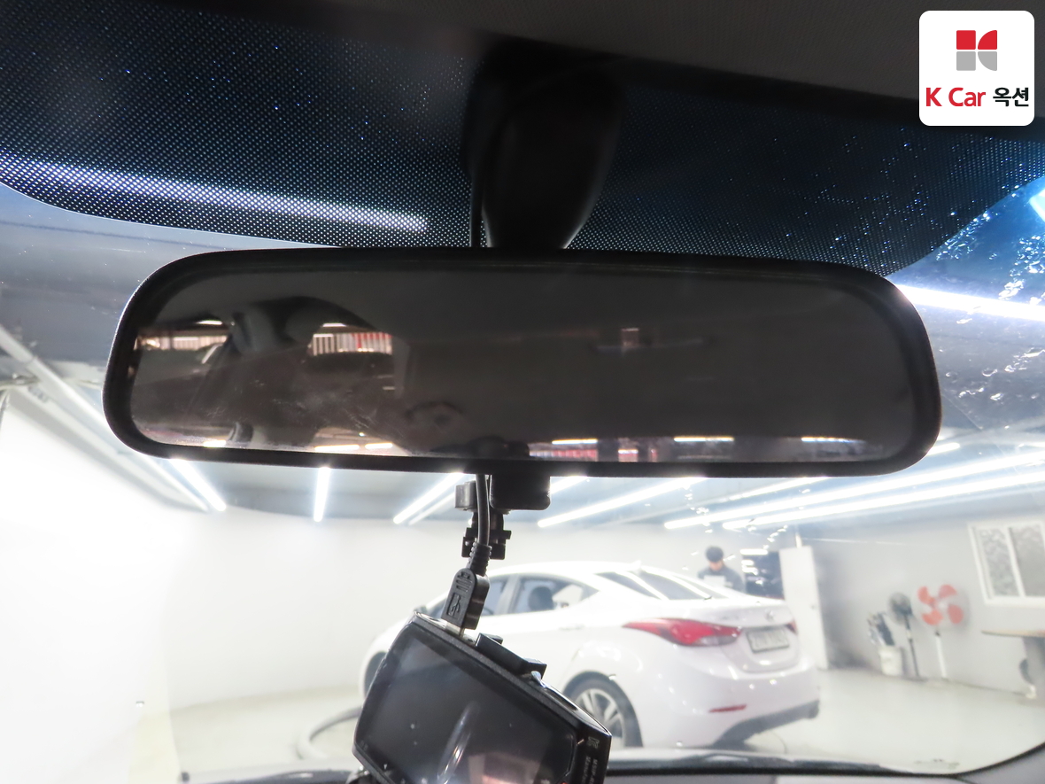 هيونداي إلانترا 2007 - صورة 13