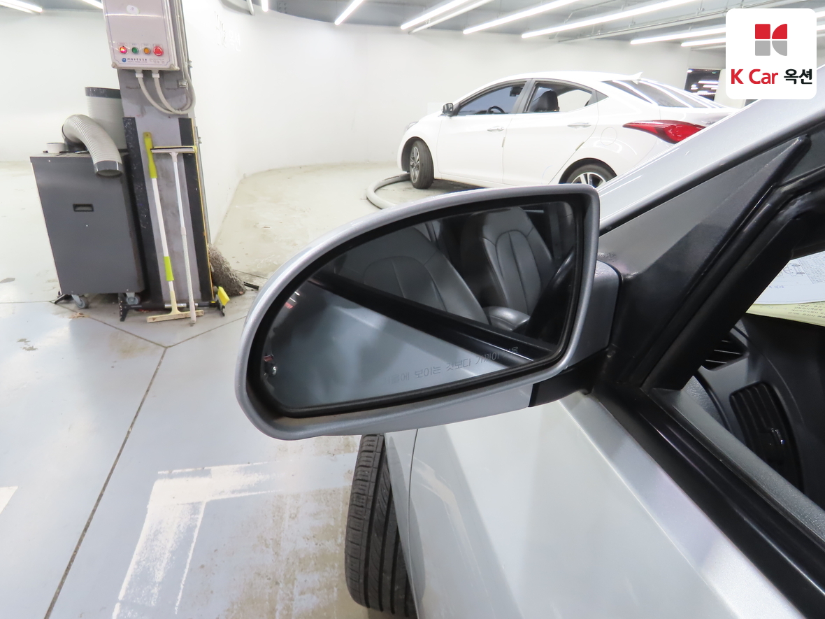 هيونداي إلانترا 2007 - صورة 20